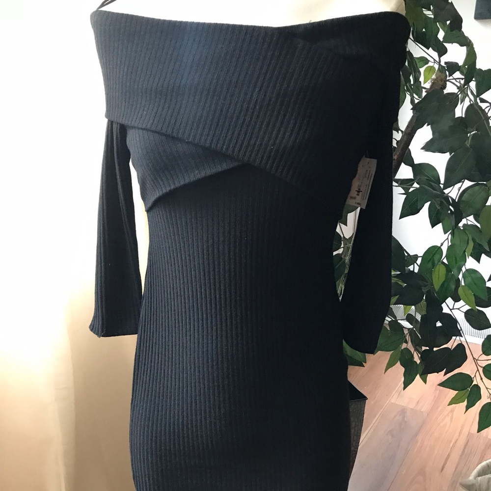 NWT - Belle Sky Black Off the Shoulder Long Sleeve